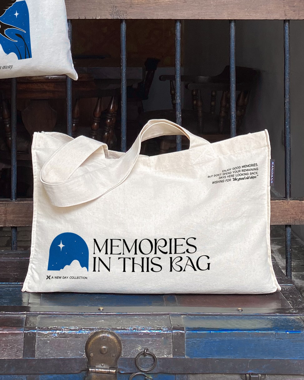 Memories In This Bag Tote Bag XL